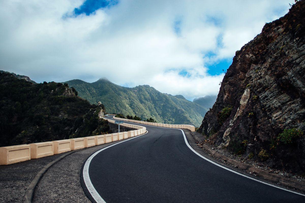 Landslides on highways from rain: anticipate the closure